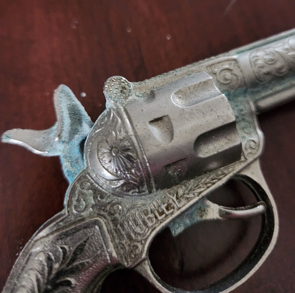 Vintage Hubley, Chief Toy Cap Gun - Picture 7 of 15